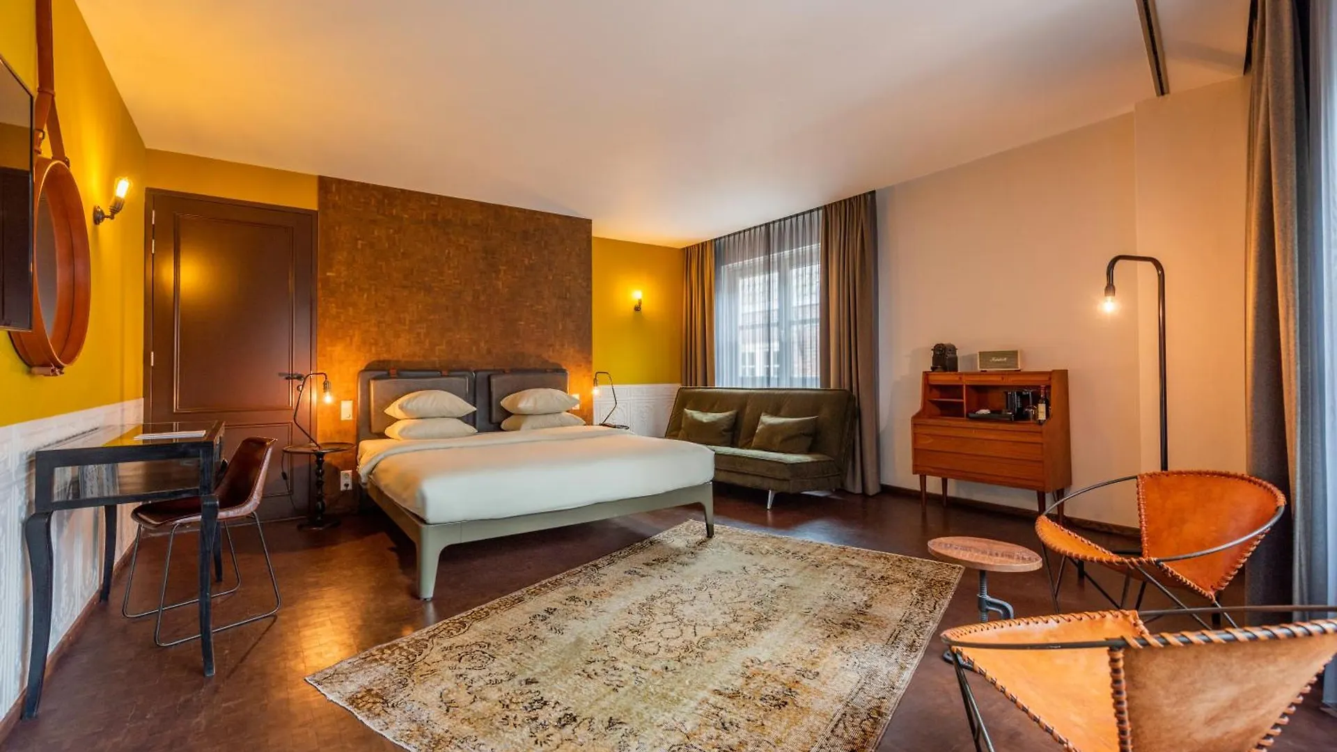 Hotel V Nesplein Amsterdam
