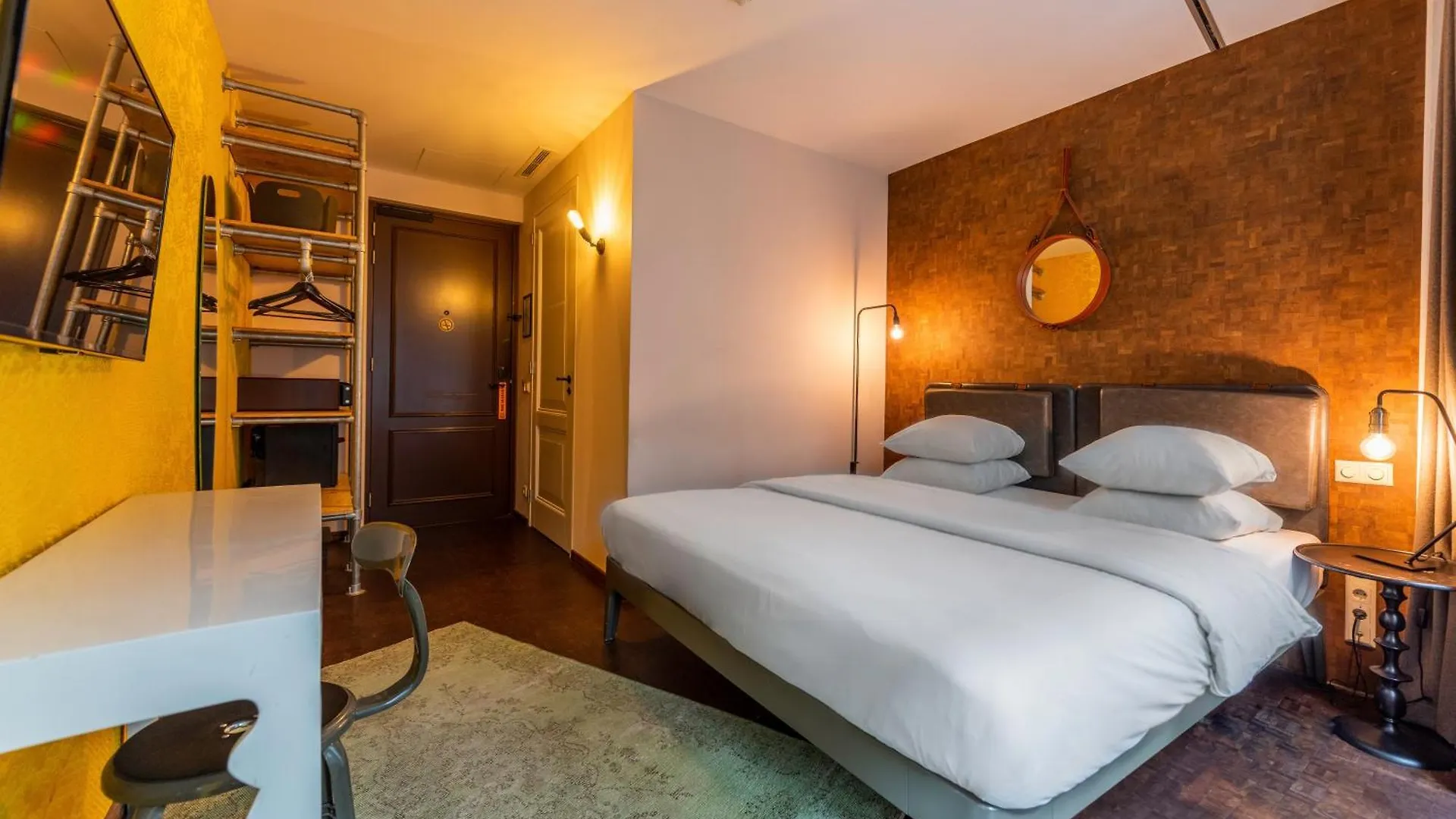 Hotel V Nesplein Amsterdam