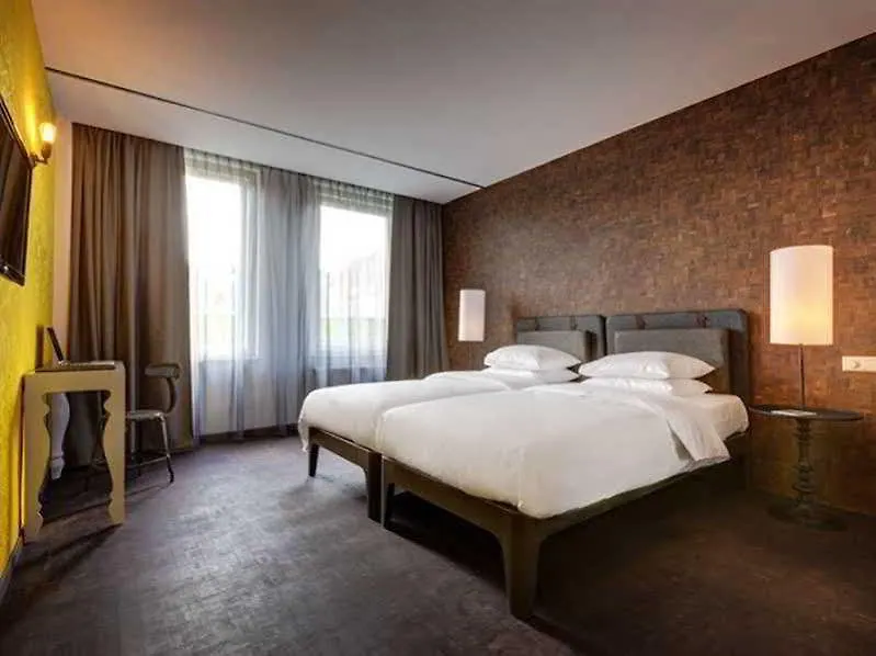 ****  Hotel V Nesplein Amsterdam Holandia